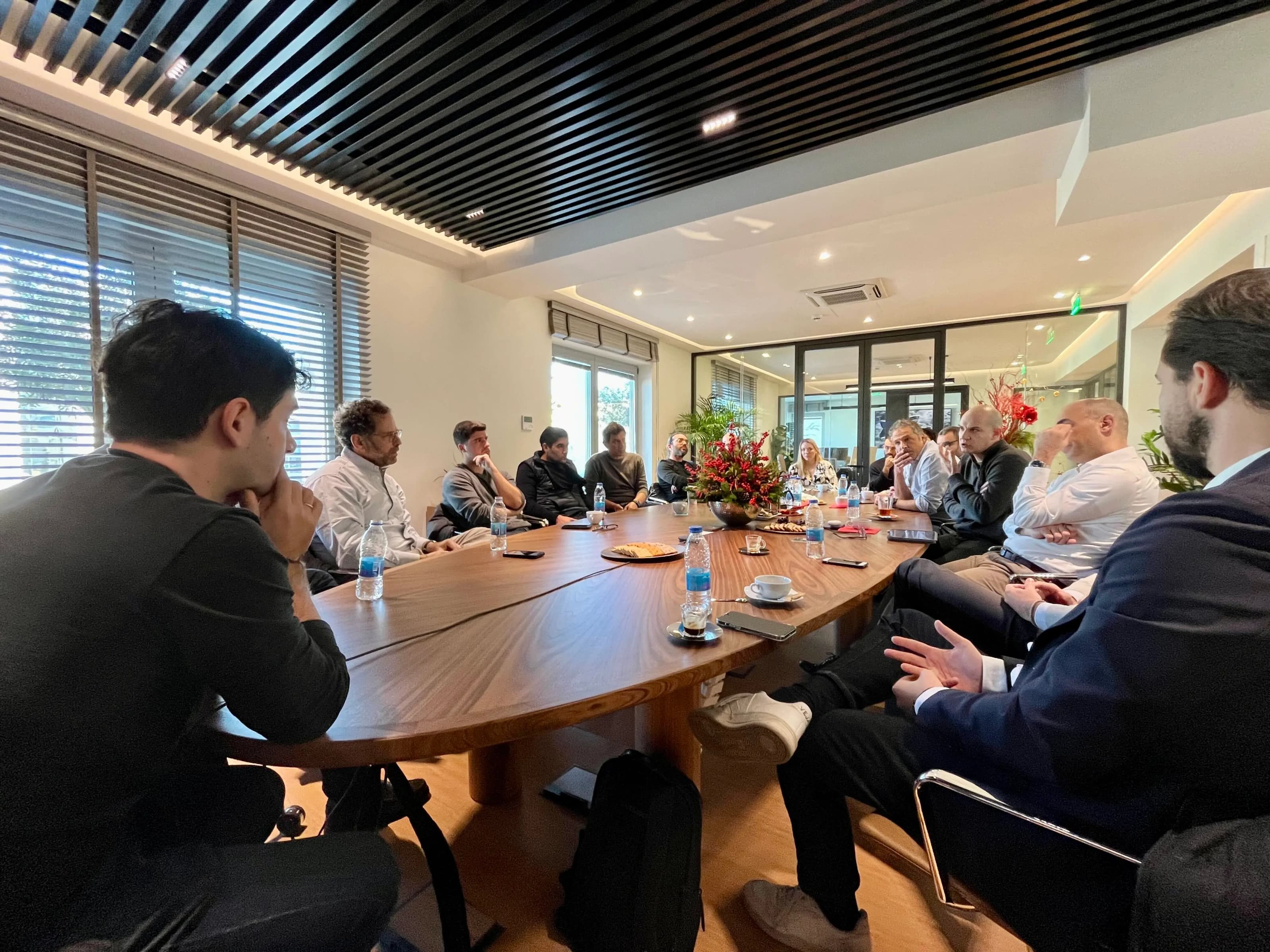 Neil Rimer speaks to ScaleUp entrepreneurs at Endeavor Greece Offices